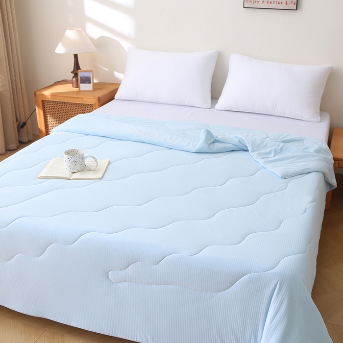 91家纺网 家纺一手货源 找家纺 天之悦家纺 2026热款针织提花夏被夏凉被空调被 天蓝色