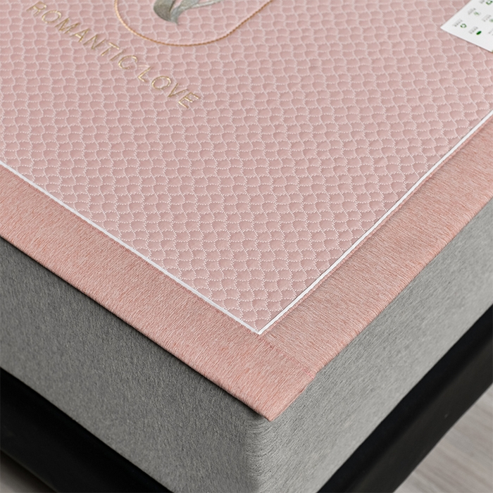 91家纺网 家纺一手货源 找家纺 小牛席业 2026新款轻奢风铃兰冷感豆豆席系列凉席藤席冰藤席冰丝席竹席乳胶席 粉色