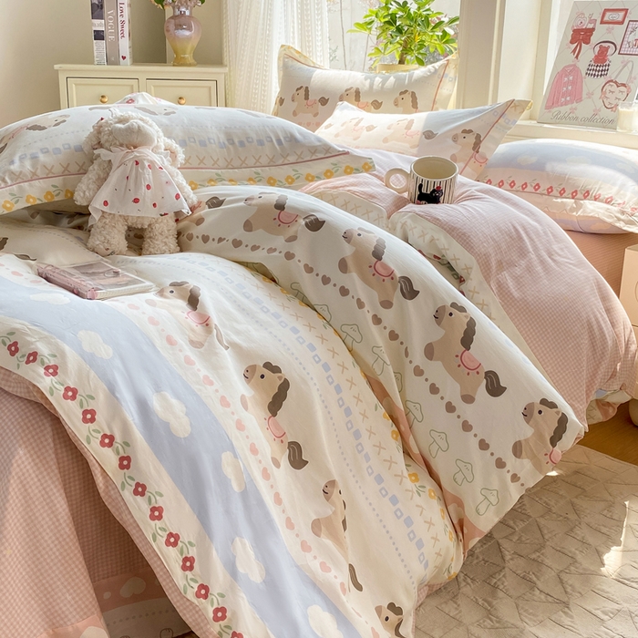 91家纺网 家纺一手货源 找家纺 凌鼎 2026新款多规格掉边全棉印花四件套 英伦小马