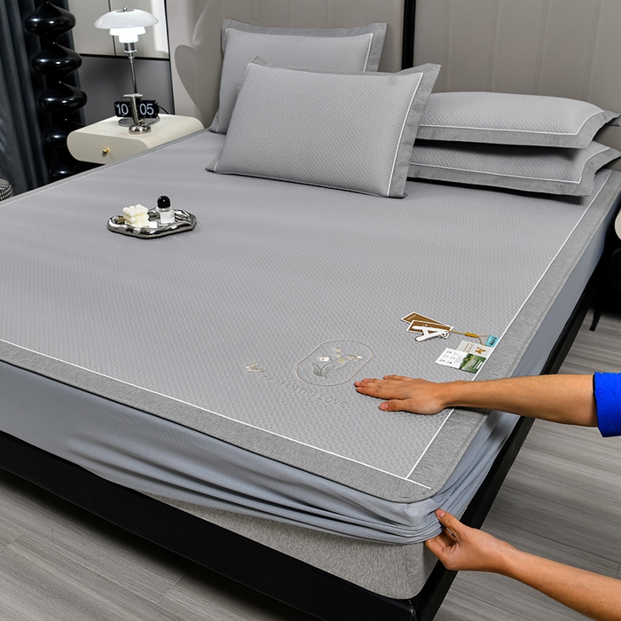 91家纺网 家纺一手货源 找家纺 （总）小牛席业 2026新款轻奢风铃兰冷感豆豆席系列（床笠款）凉席藤席冰藤席冰丝席竹席乳胶席豆豆