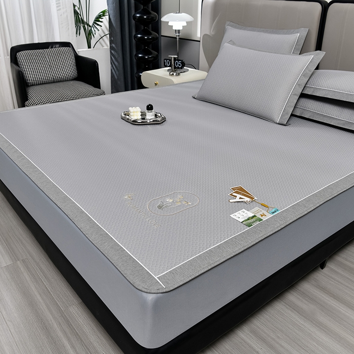 91家纺网 家纺一手货源 找家纺 小牛席业 2026新款轻奢风铃兰冷感豆豆席系列（床笠款）凉席藤席冰藤席冰丝席竹席乳胶席豆豆 灰色