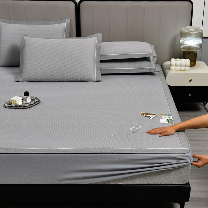 91家纺网 家纺一手货源 找家纺 小牛席业 2026新款轻奢风铃兰冷感豆豆席系列（床笠款）凉席藤席冰藤席冰丝席竹席乳胶席豆豆 灰色