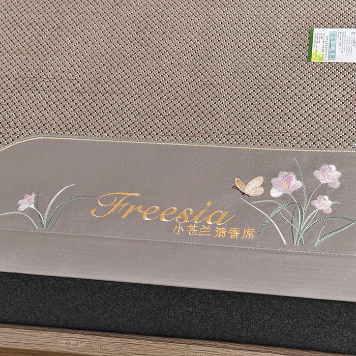 91家纺网 家纺一手货源 找家纺 小牛席业 2026新款小苍兰冰藤-双面席系列凉席藤席冰藤席冰丝席竹席乳胶席凉感豆豆席 小苍兰清香冰藤席-香槟