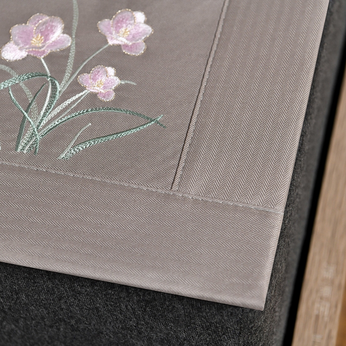 91家纺网 家纺一手货源 找家纺 小牛席业 2026新款小苍兰冰藤-双面席系列凉席藤席冰藤席冰丝席竹席乳胶席凉感豆豆席 小苍兰清香冰藤席-香槟