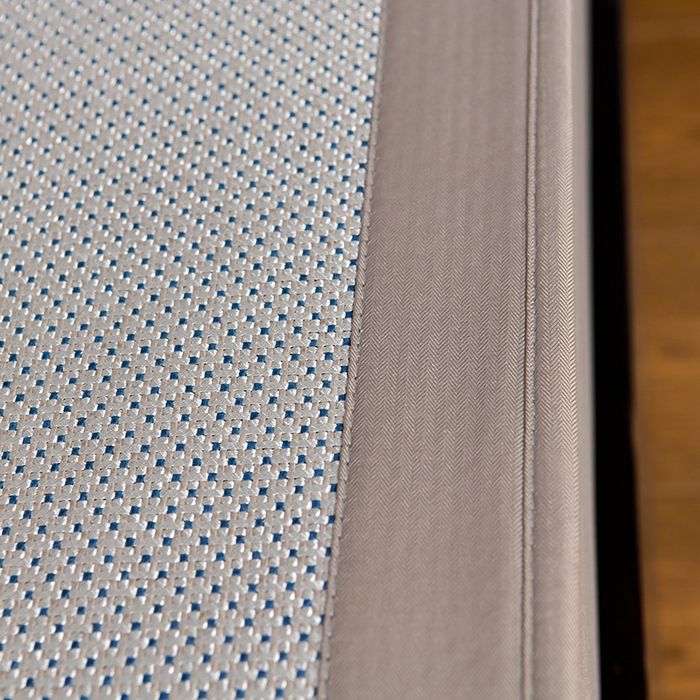 91家纺网 家纺一手货源 找家纺 小牛席业 2026新款小苍兰冰藤席系列（床笠款）凉席藤席冰藤席冰丝席竹席乳胶席 小苍兰清香冰藤席-床笠款（银灰）