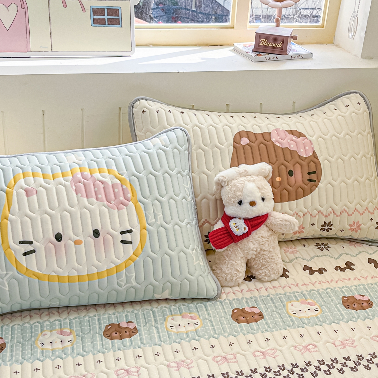 91家纺网 家纺一手货源 找家纺 摩妮卡 2026春夏新款凉感丝印花小清新乳胶凉席席子床笠款三件套 友谊记忆片