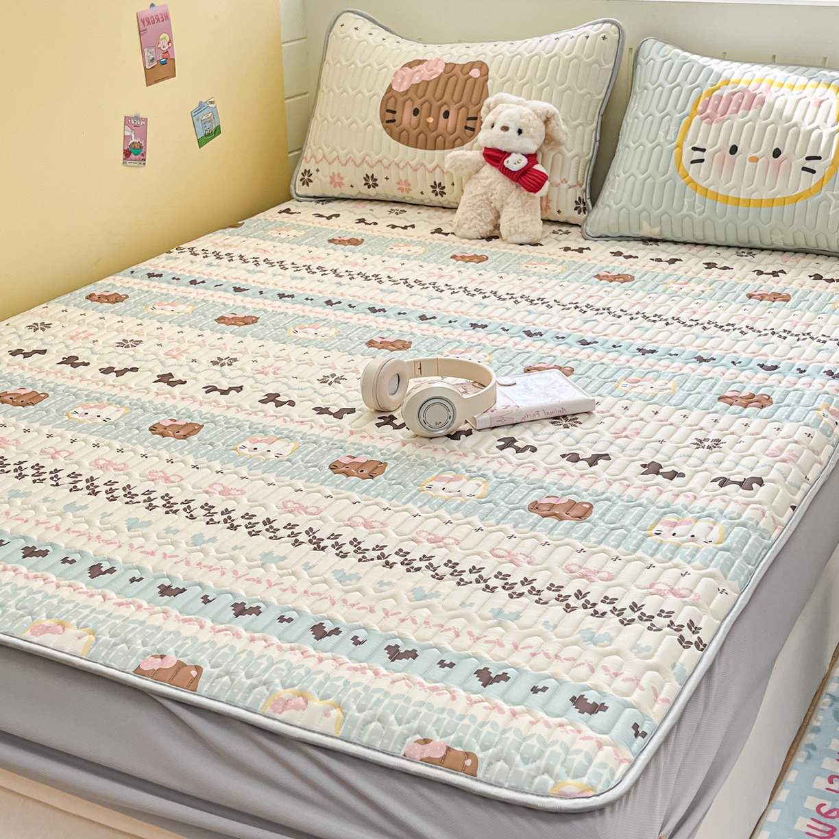 91家纺网 家纺一手货源 找家纺 摩妮卡 2026春夏新款凉感丝印花小清新乳胶凉席席子床笠款三件套 友谊记忆片