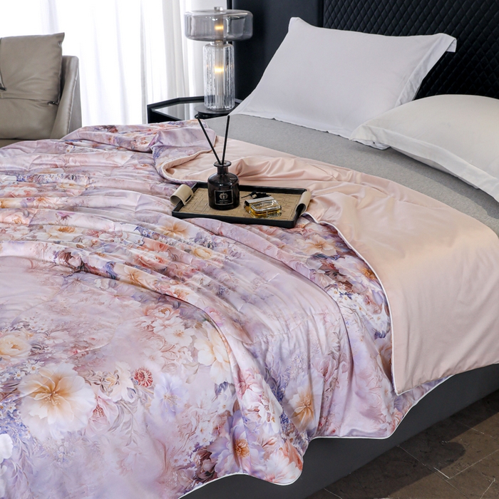 91家纺网 家纺一手货源 找家纺 天之悦家纺 2026新款夏被油光丝数码印花锦氨凉感被夏凉被空调被 月荷玉