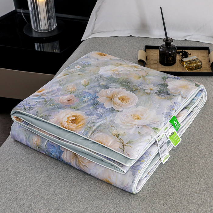 91家纺网 家纺一手货源 找家纺 天之悦家纺 2026新款夏被油光丝数码印花锦氨凉感被夏凉被空调被 晨露兰