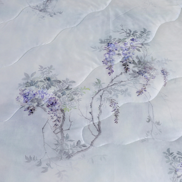 91家纺网 家纺一手货源 找家纺 天之悦家纺 2026新款夏被油光丝数码印花锦氨凉感被夏凉被空调被 星蔓兰灰