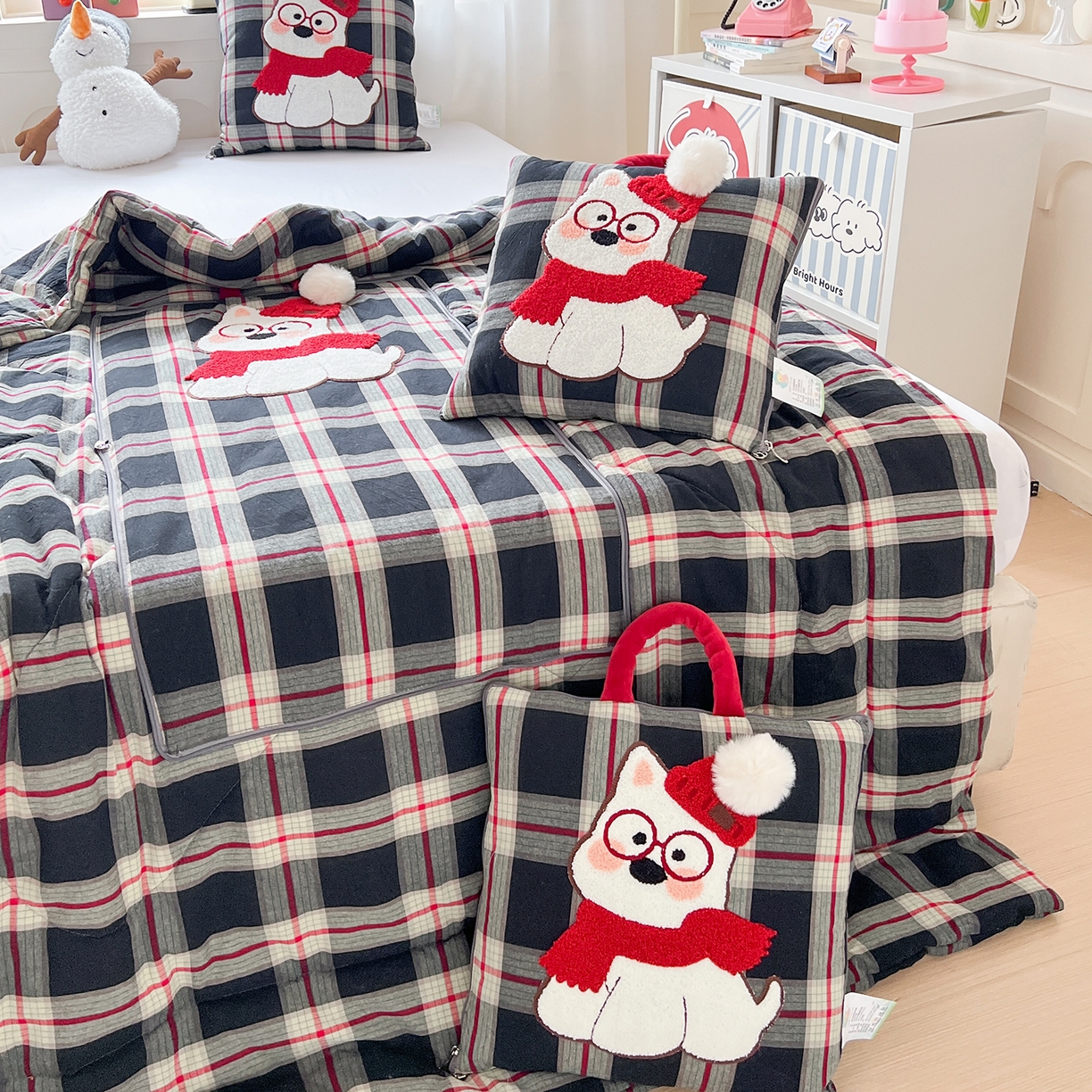 91家纺网 家纺一手货源 找家纺 古本家居 2026春夏新款全棉美拉德西高地系列抱枕被 全棉美拉德围巾西高地黑格