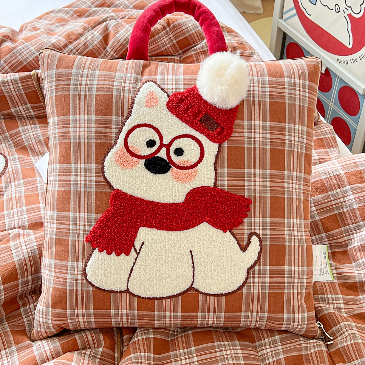 91家纺网 家纺一手货源 找家纺 古本家居 2026春夏新款全棉美拉德西高地系列抱枕被 全棉美拉德围巾西高地咖格