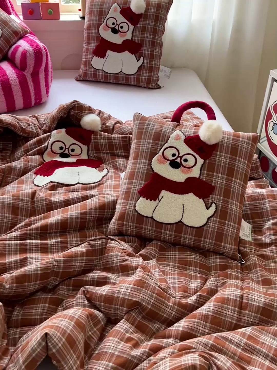 91家纺网 家纺一手货源 找家纺 古本家居 2026春夏新款全棉美拉德西高地系列抱枕被 全棉美拉德围巾西高地咖格