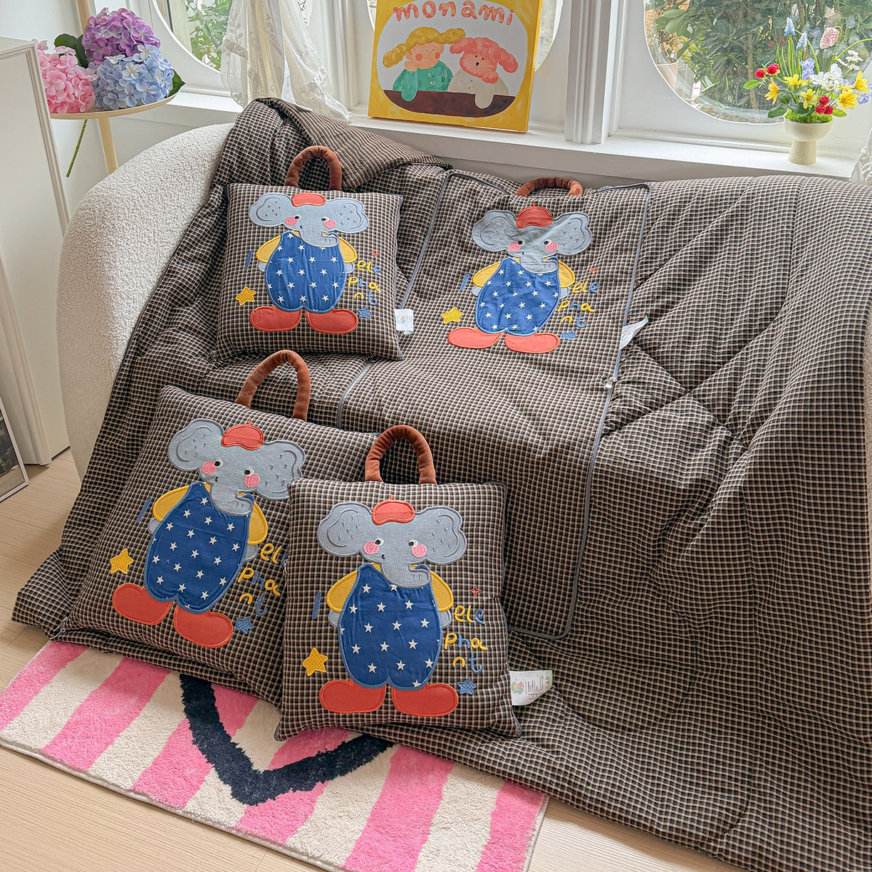 91家纺网 家纺一手货源 找家纺 （总）古本家居 2026春夏新款全棉小丑象系列抱枕被