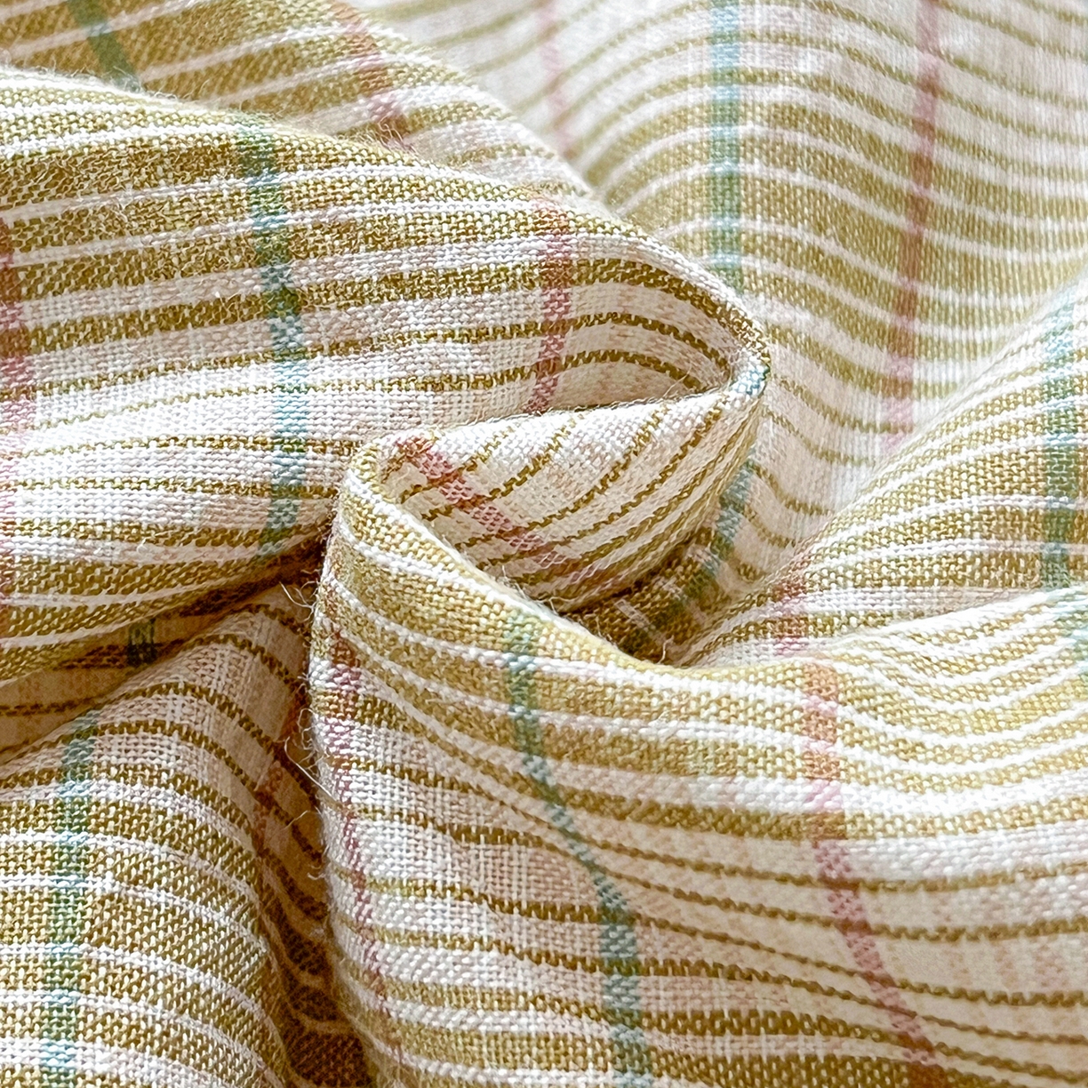 91家纺网 家纺一手货源 找家纺 古本家居 2026春夏新款全棉星宝系列抱枕被 全棉星宝绿格