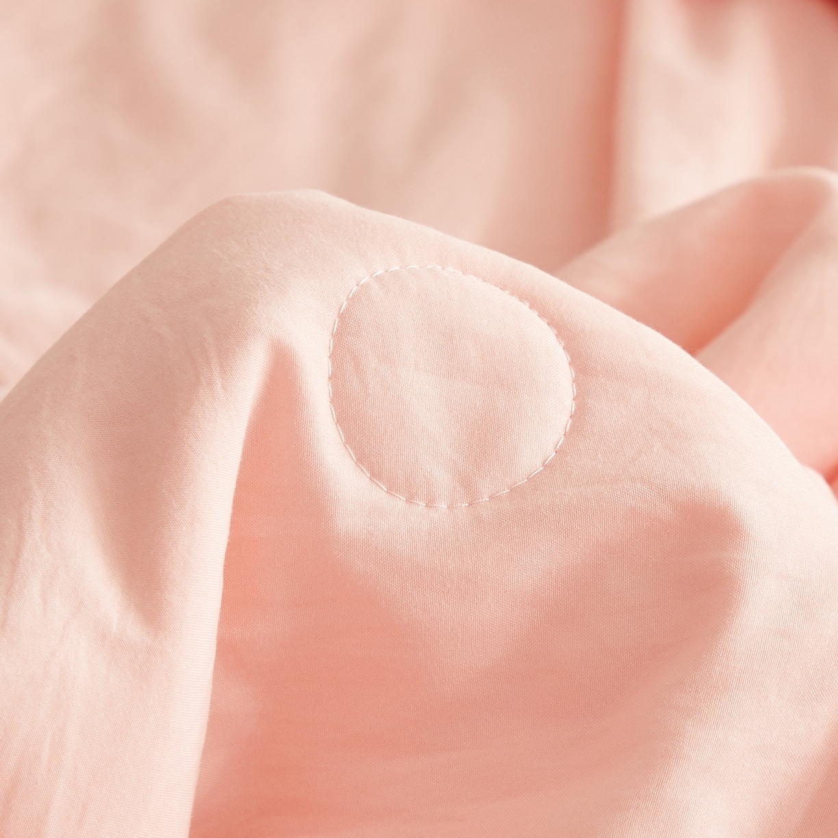 91家纺网 家纺一手货源 找家纺 格子铺 2026新款亲肤水洗棉棉花条纹包边夏被 粉