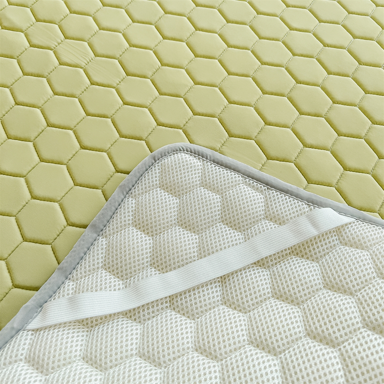 91家纺网 家纺一手货源 找家纺 （总）爱宝被业 2026新款硅胶凉席席子凉席三件套