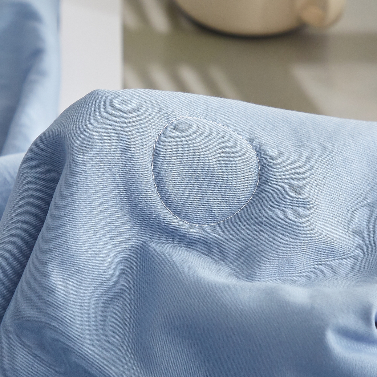 91家纺网 家纺一手货源 找家纺 格子铺 2026新款亲肤水洗棉棉花条纹包边夏被 浅蓝