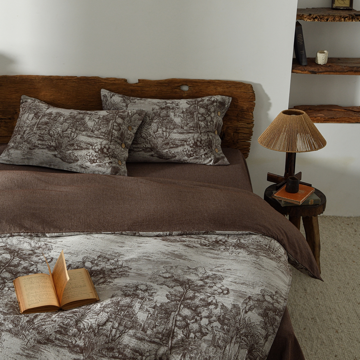 91家纺网 家纺一手货源 找家纺 （总）松色家居 2026新款中古侘寂风织物四件套-墨韵森林