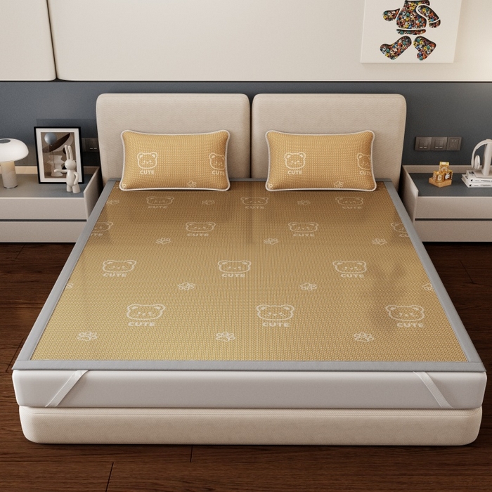 91家纺网 家纺一手货源 找家纺 好福居 2026新款A类冰感抑菌印花冰丝席凉席-床笠款-床席款 开心小熊咖-床席款