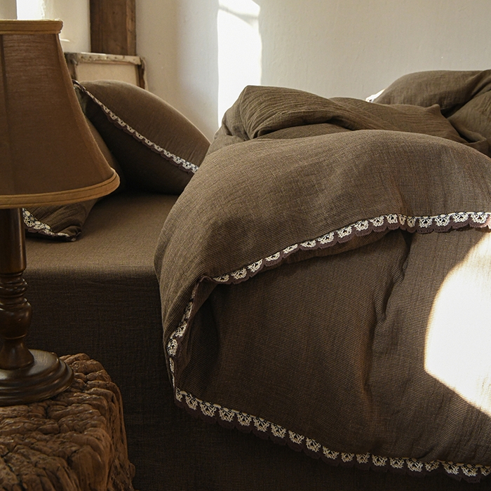 91家纺网 家纺一手货源 找家纺 （总）松色家居 2026新款松弛感中古风镜子色织全棉四件套-素净闲韵