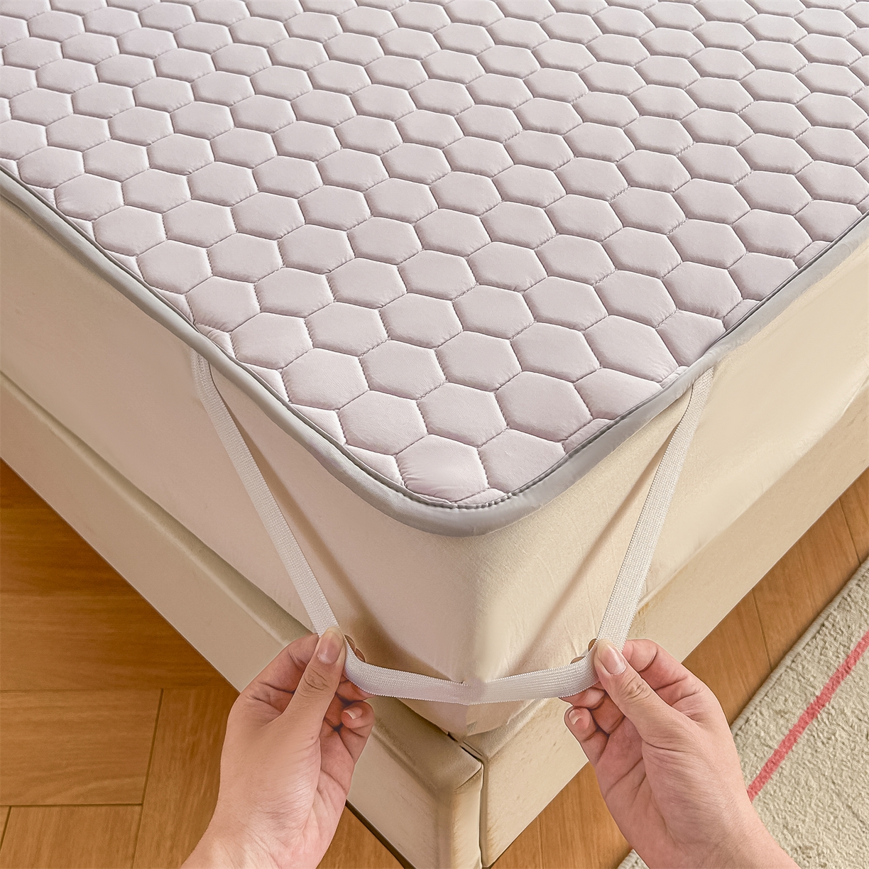 91家纺网 家纺一手货源 找家纺 爱宝被业 2026新款硅胶凉席席子凉席三件套 香芋紫