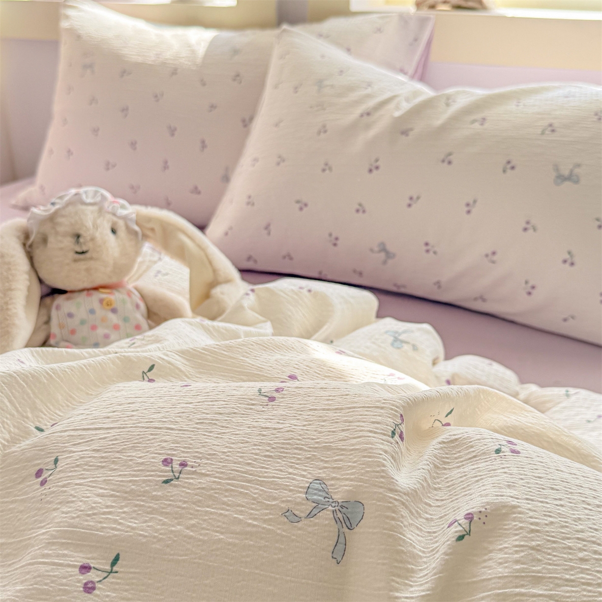 91家纺网 家纺一手货源 找家纺 名兮家居 2026新款A类皱皱纱四件套 紫樱桃