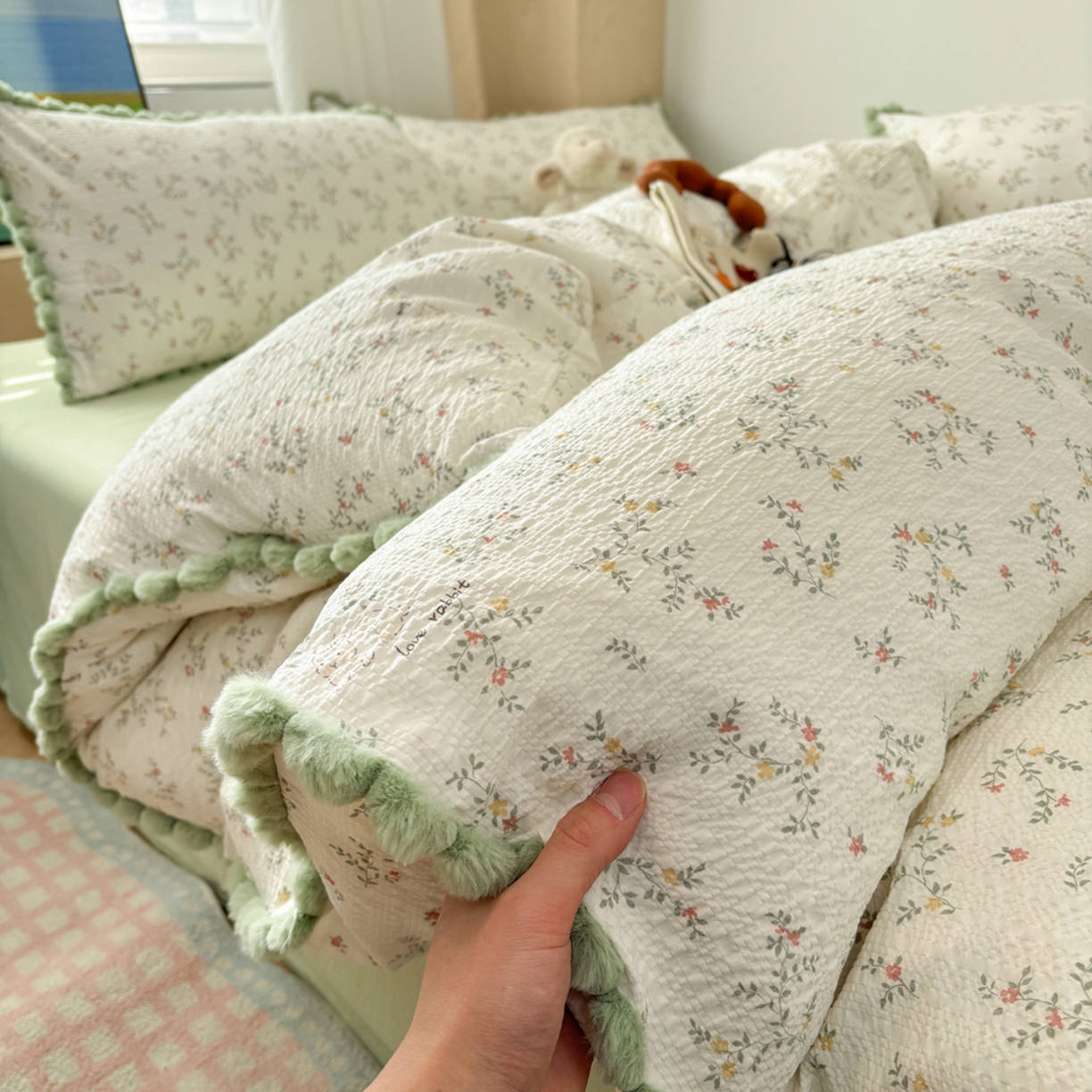 91家纺网 家纺一手货源 找家纺 （总）N先生+V 13814689556 发大图/买家秀 2026新款A类毛球花边泡芙纱四件套