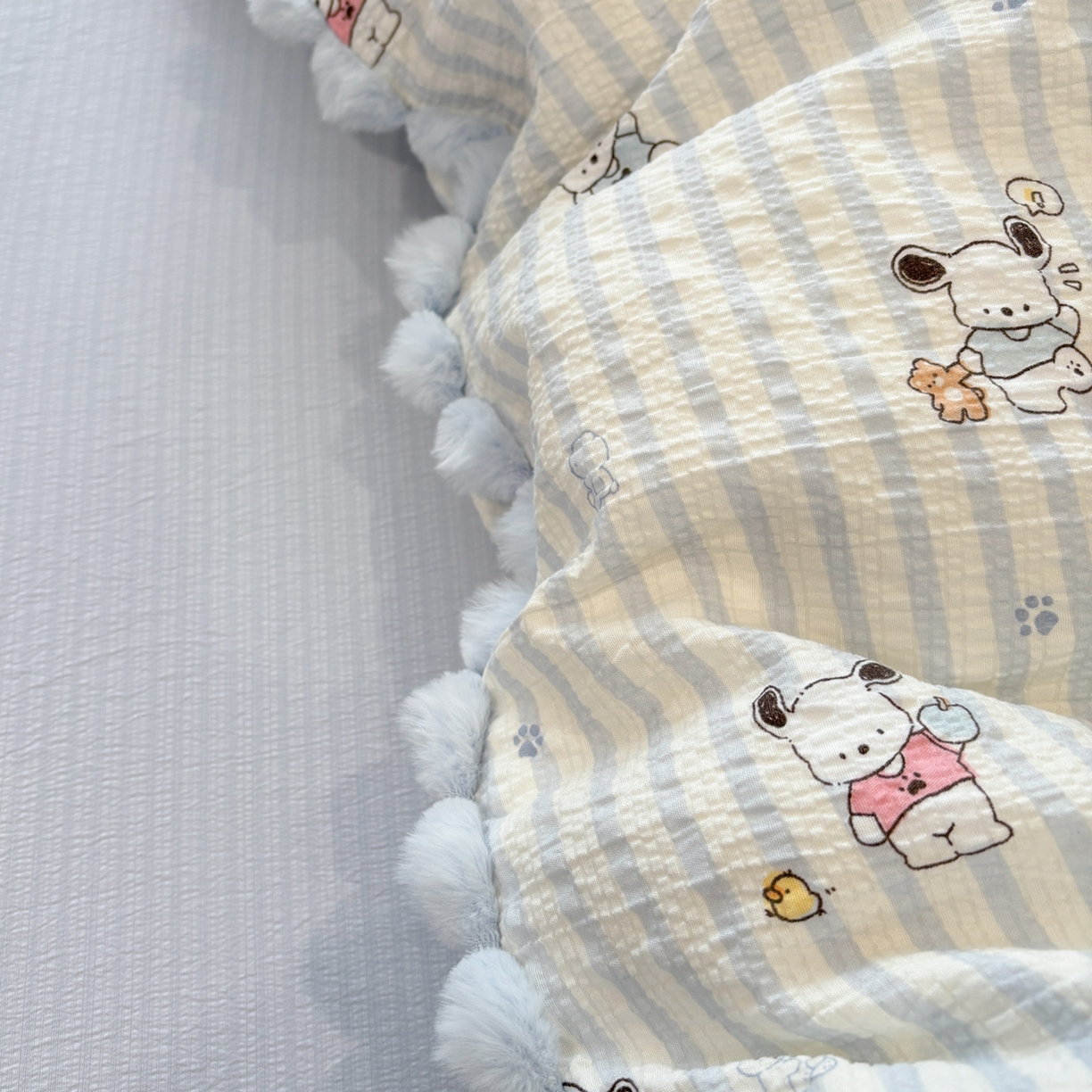 91家纺网 家纺一手货源 找家纺 N先生+V 13814689556 发大图/买家秀 2026新款A类毛球花边泡芙纱四件套 欢乐帕恰