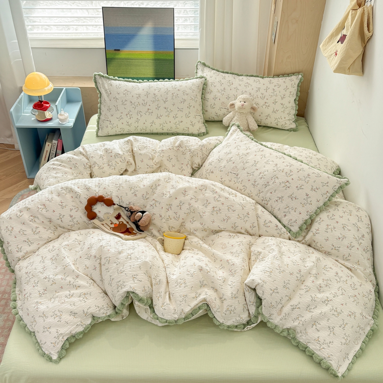 91家纺网 家纺一手货源 找家纺 N先生+V 13814689556 发大图/买家秀 2026新款A类毛球花边泡芙纱四件套 春日花语