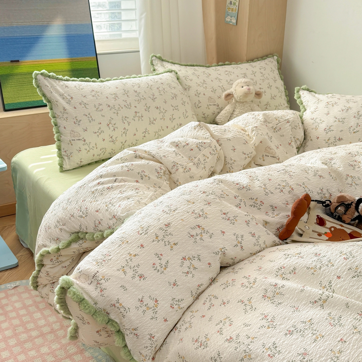 91家纺网 家纺一手货源 找家纺 N先生+V 13814689556 发大图/买家秀 2026新款A类毛球花边泡芙纱四件套 春日花语