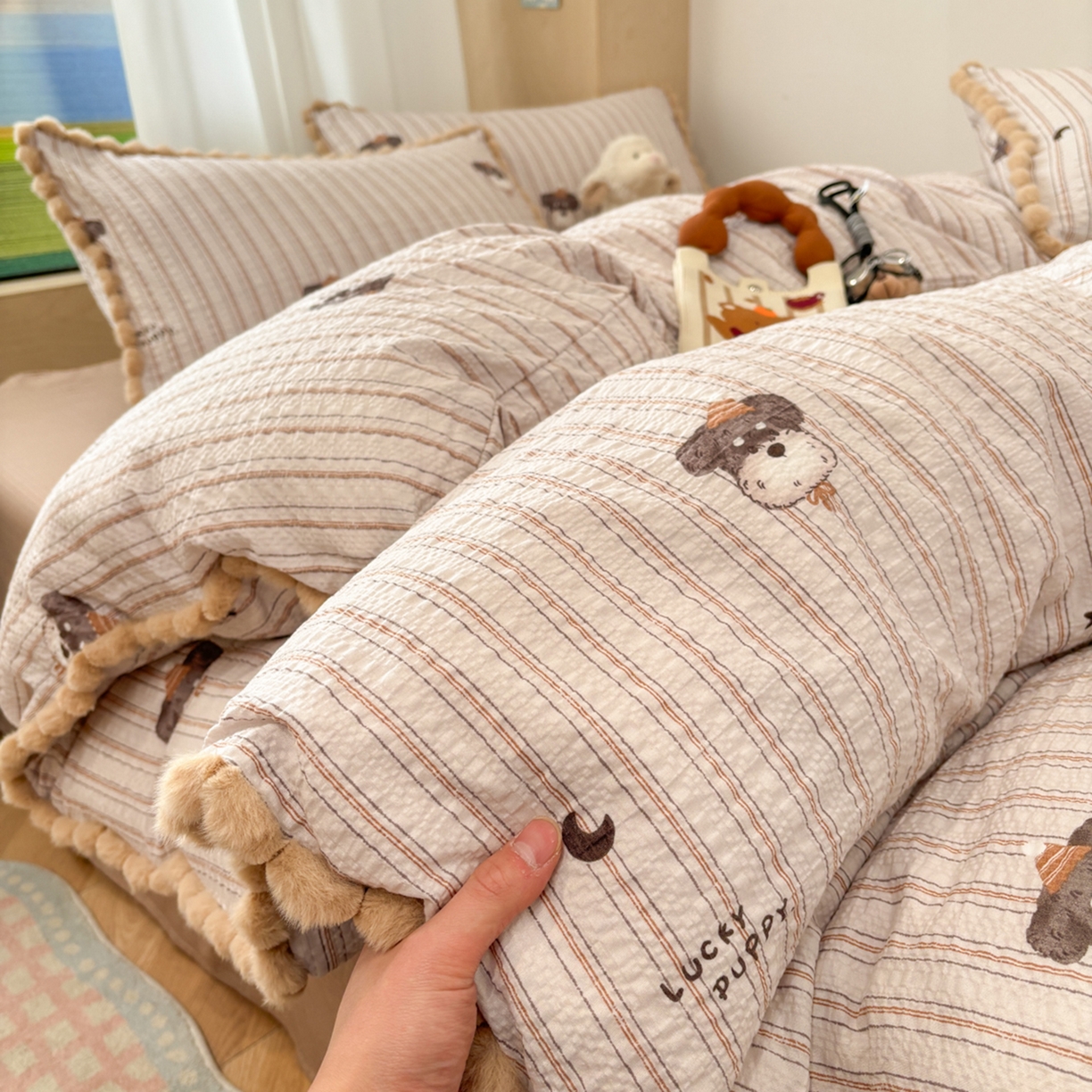 N先生+V 13814689556 发大图/买家秀 2026新款A类毛球花边泡芙纱四件套 雪纳瑞