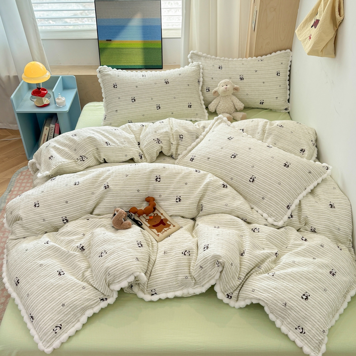 91家纺网 家纺一手货源 找家纺 N先生+V 13814689556 发大图/买家秀 2026新款A类毛球花边泡芙纱四件套 可爱熊猫