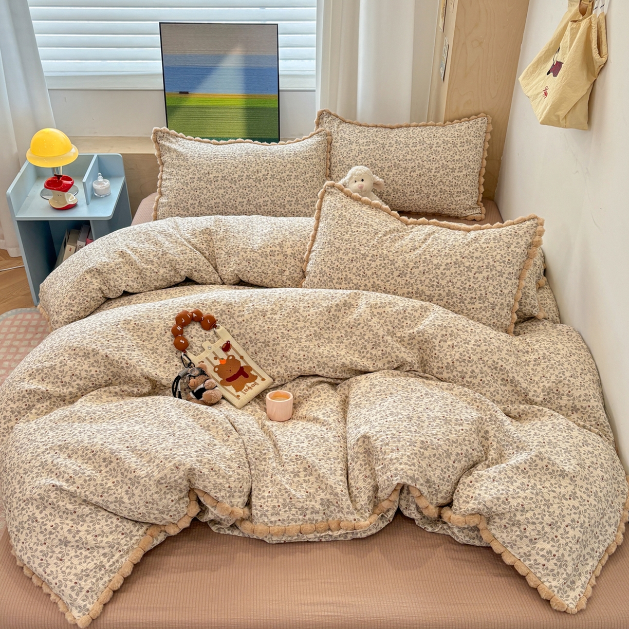 91家纺网 家纺一手货源 找家纺 N先生+V 13814689556 发大图/买家秀 2026新款A类毛球花边泡芙纱四件套 花蔓