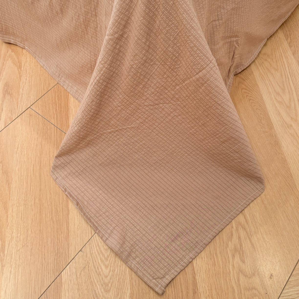 91家纺网 家纺一手货源 找家纺 N先生+V 13814689556 发大图/买家秀 2026新款A类毛球花边泡芙纱四件套 花蔓