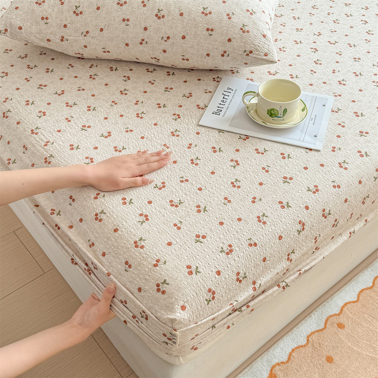 91家纺网 家纺一手货源 找家纺 优眠坊 2026春夏新款泡芙纱印花单床笠 床笠单件 樱桃心事-单层