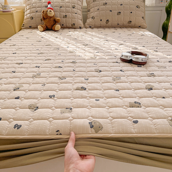 91家纺网 家纺一手货源 找家纺 小桃姐家纺 2026新款泡芙夹棉单床笠床笠单件 奶咖Kitty