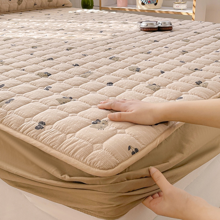 91家纺网 家纺一手货源 找家纺 小桃姐家纺 2026新款泡芙夹棉单床笠床笠单件 奶咖Kitty