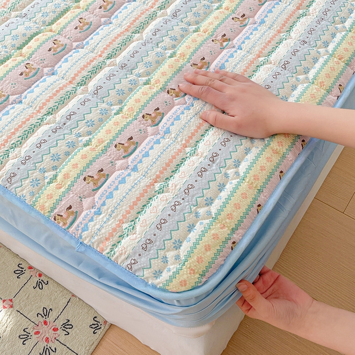 91家纺网 家纺一手货源 找家纺 小桃姐家纺 2026新款泡芙夹棉单床笠床笠单件 费尔岛小马驹