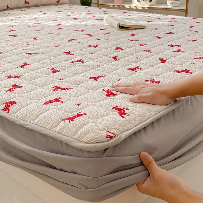 91家纺网 家纺一手货源 找家纺 小桃姐家纺 2026新款泡芙夹棉单床笠床笠单件 鸿运小马