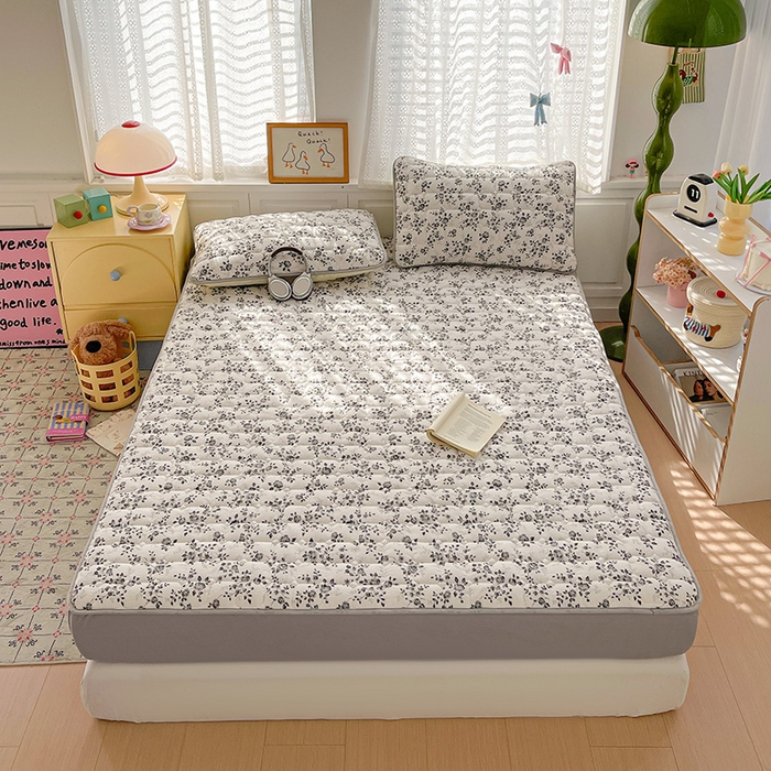 91家纺网 家纺一手货源 找家纺 小桃姐家纺 2026新款泡芙夹棉单床笠床笠单件 墨影蔷薇