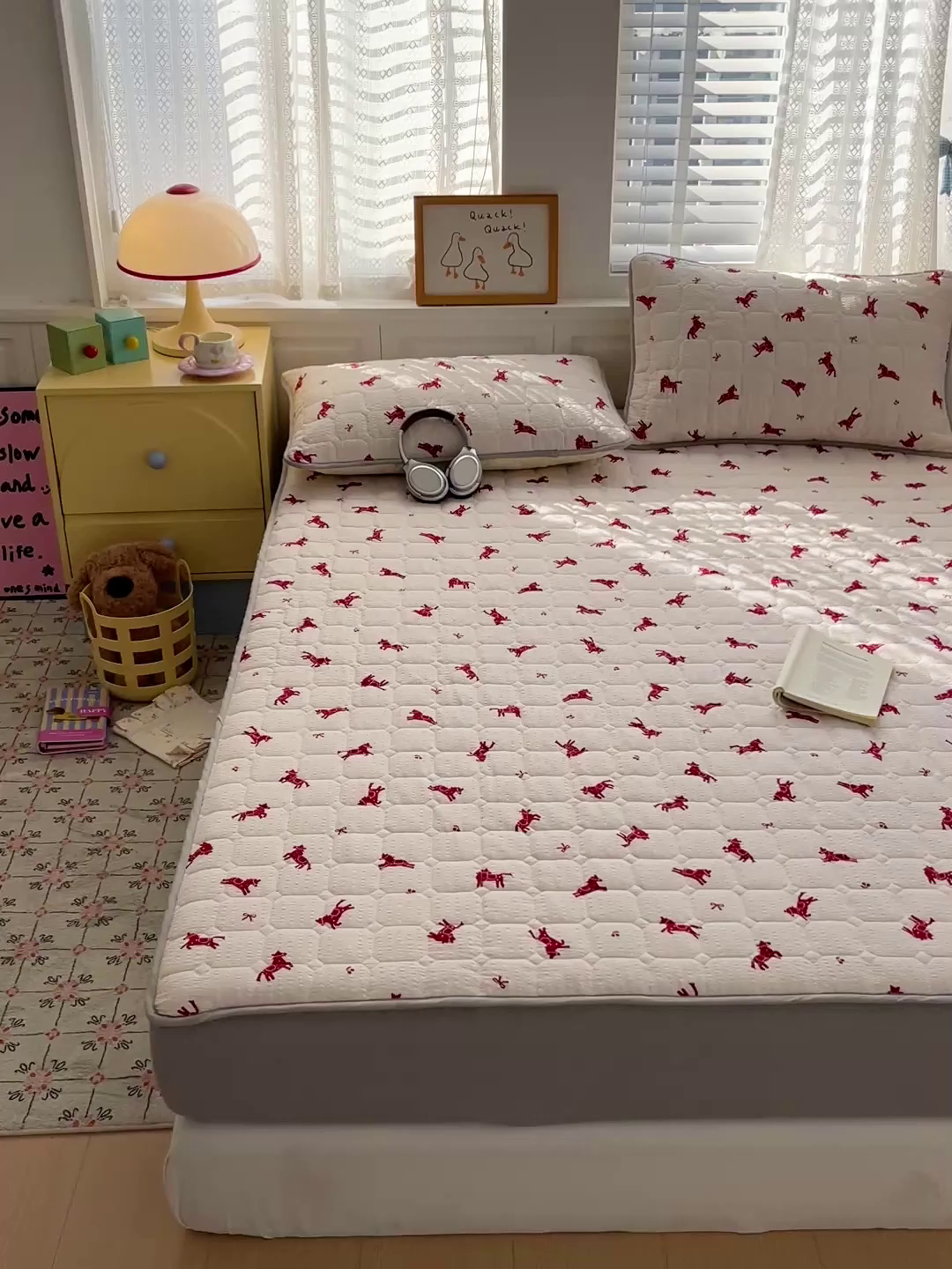 91家纺网 家纺一手货源 找家纺 小桃姐家纺 2026新款泡芙夹棉单床笠床笠单件 鸿运小马