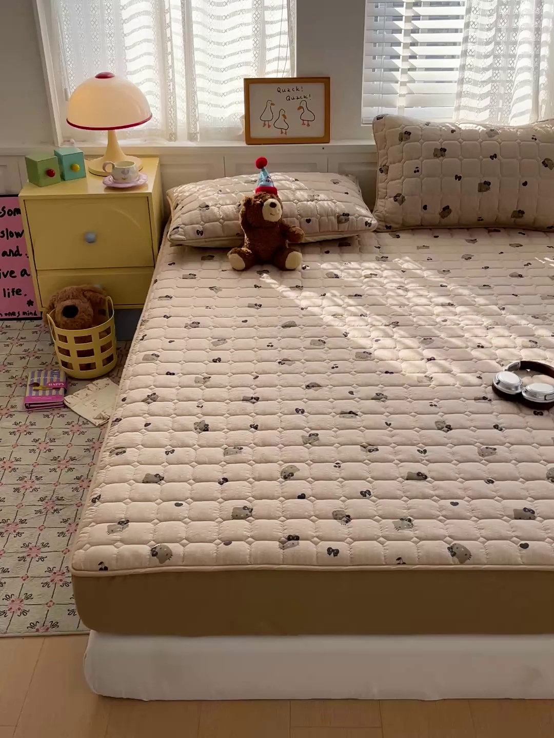 91家纺网 家纺一手货源 找家纺 小桃姐家纺 2026新款泡芙夹棉单床笠床笠单件 奶咖Kitty