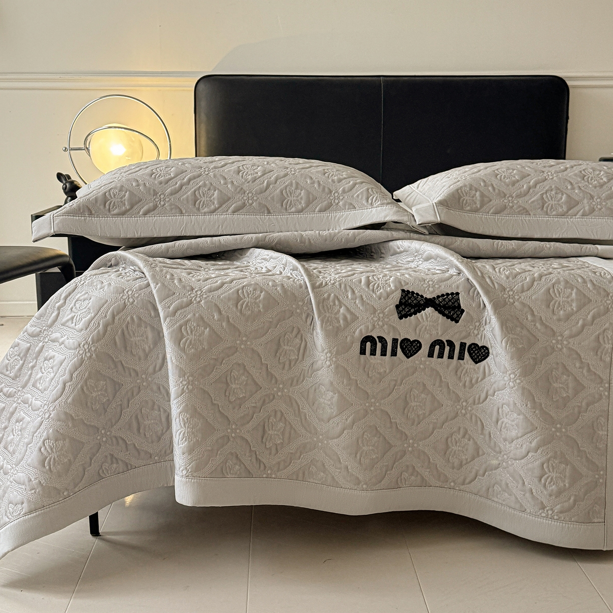 织雅漫 2026新款刺绣实拍爆款凉豆豆凉席100%PE乙伦绣花可水洗床席席子 蝶韵 冰浅灰