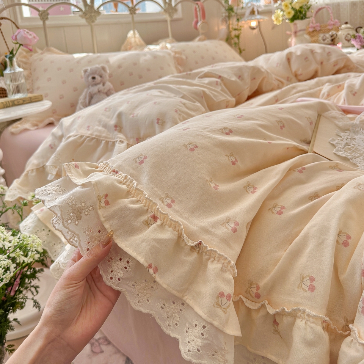 91家纺网 家纺一手货源 找家纺 锦彩家居 2026新款A类全棉双层纱韩式花边款小清新三件套四件套INS小红书博主风-晚茶与夏系列（提供买家秀） 桃桃气泡