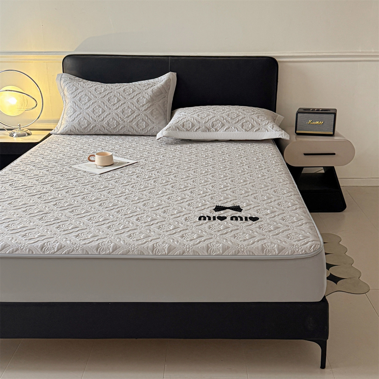 91家纺网 家纺一手货源 找家纺 （总）织雅漫 21026春夏新款绣花凉席席子-床笠款