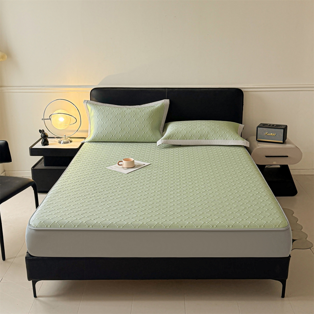 91家纺网 家纺一手货源 找家纺 织雅漫 21026春夏新款绣花凉席席子-床笠款 菱格  冰清绿-床笠款