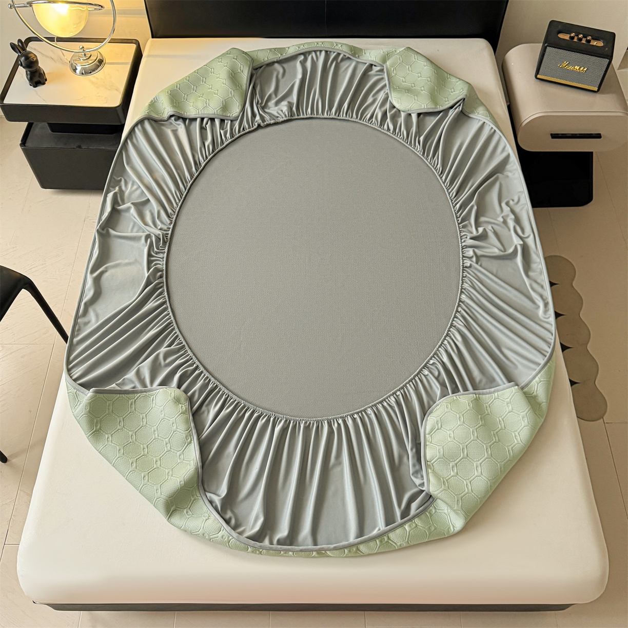 91家纺网 家纺一手货源 找家纺 织雅漫 21026春夏新款绣花凉席席子-床笠款 菱格  冰清绿-床笠款