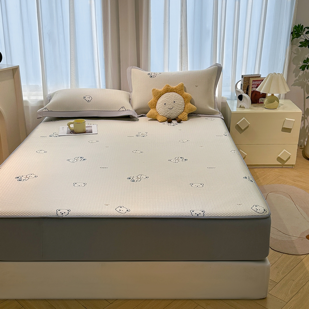 91家纺网 家纺一手货源 找家纺 织雅漫 2026春夏新款卡通乙纶冰豆豆凉席席子-床笠款 蓝蓝小熊-床笠款