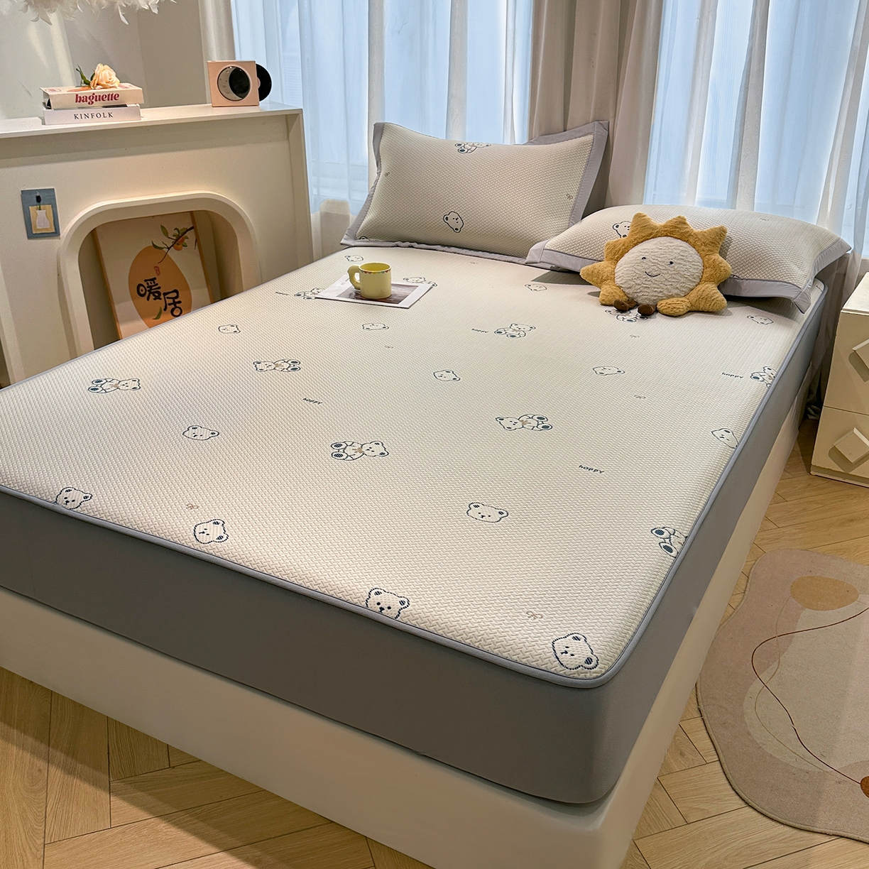 91家纺网 家纺一手货源 找家纺 织雅漫 2026春夏新款卡通乙纶冰豆豆凉席席子-床笠款 蓝蓝小熊-床笠款